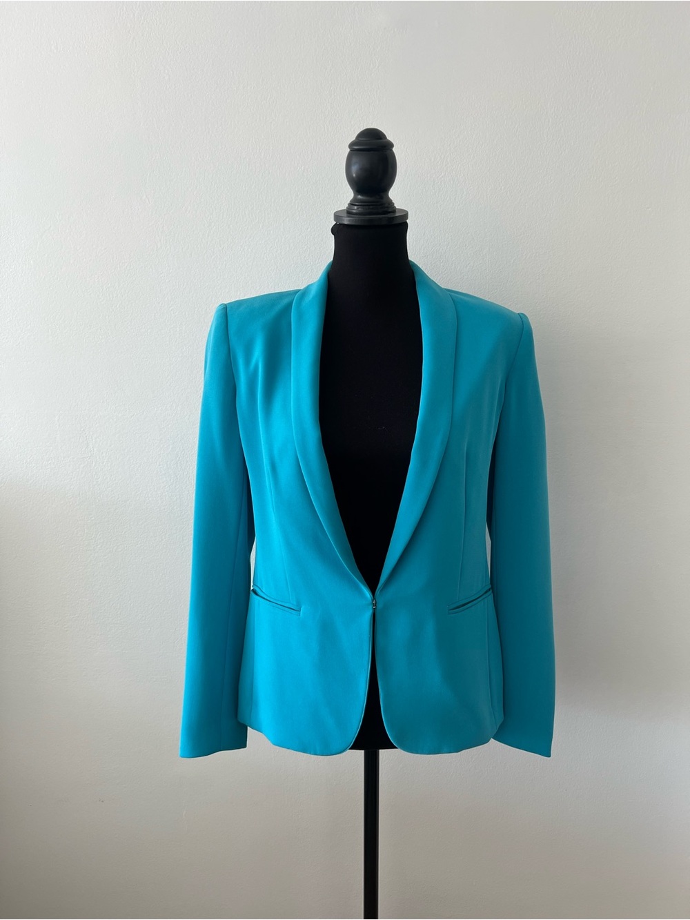 Rag & Bone blazer. Size 2. Turquoise. Beautifully tailored. Great condition.